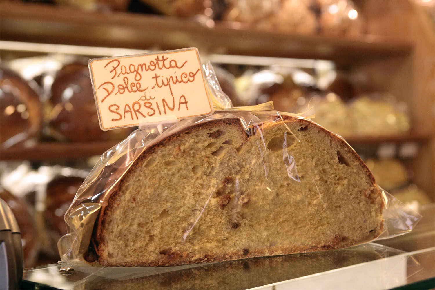 The bread of Sarsina.